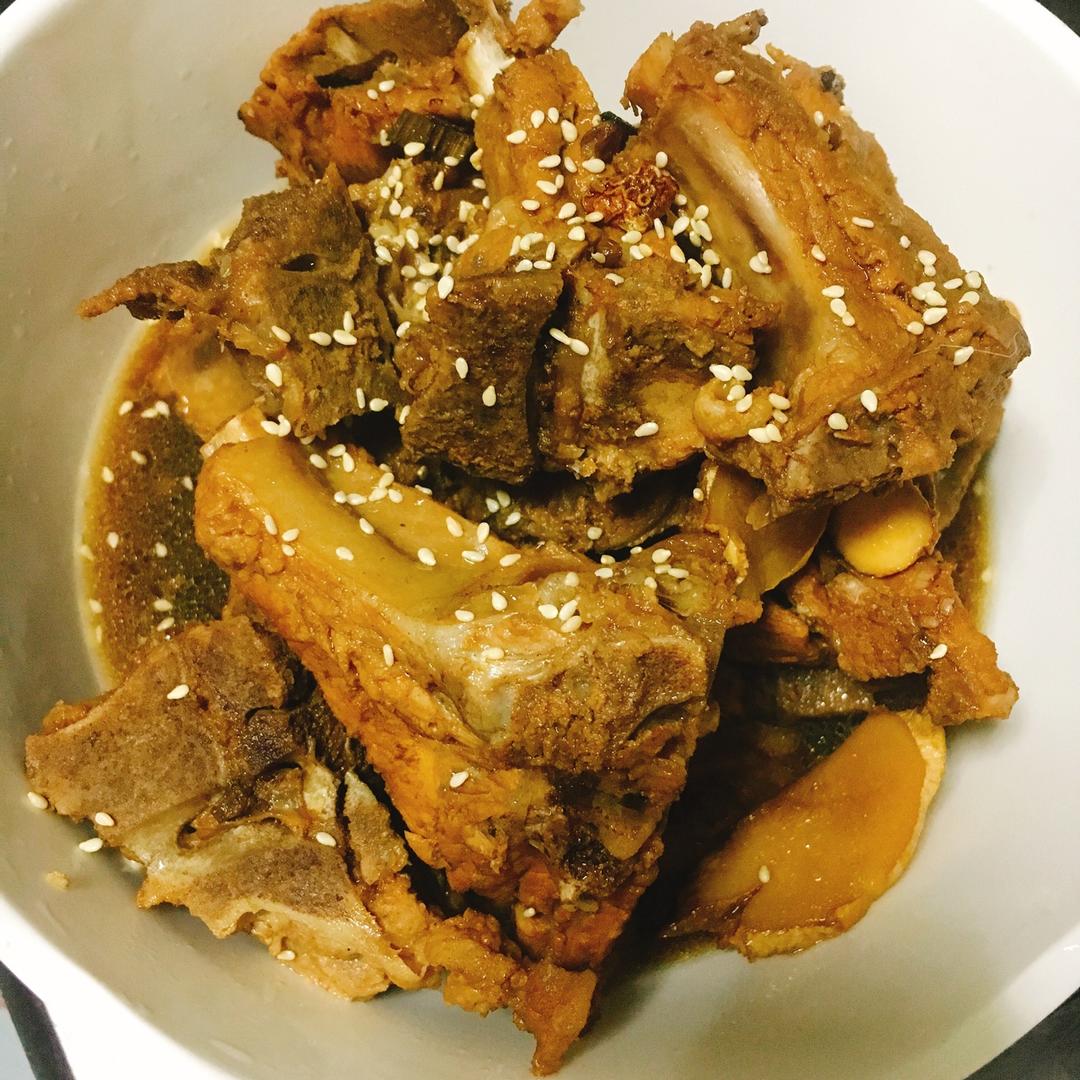 电饭煲焖排骨