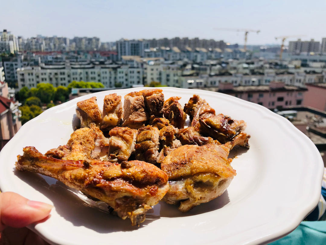 3勺调料就做出酥香盐鸭腿