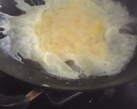 小葱开水煎蛋的做法 步骤4