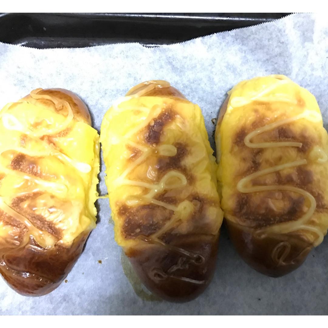 肉松芝士面包