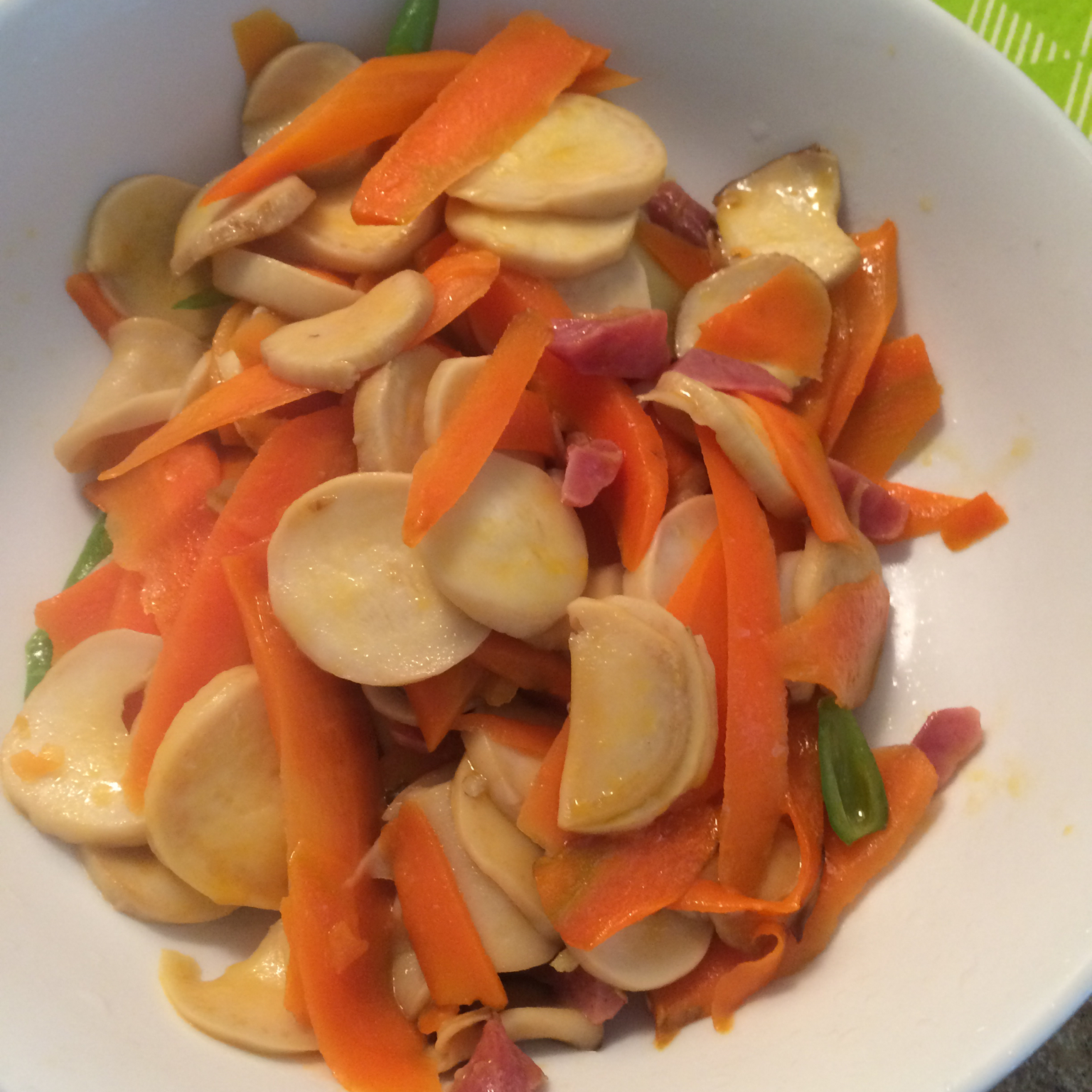 胡萝卜炒杏鲍菇