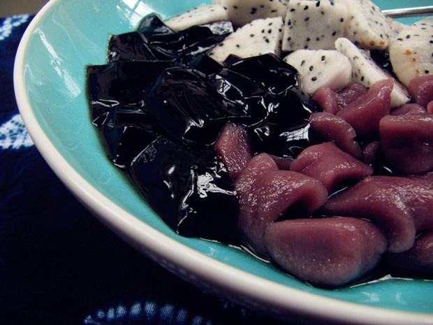 消暑甜品——黑糖紫薯芋圆烧仙草的做法