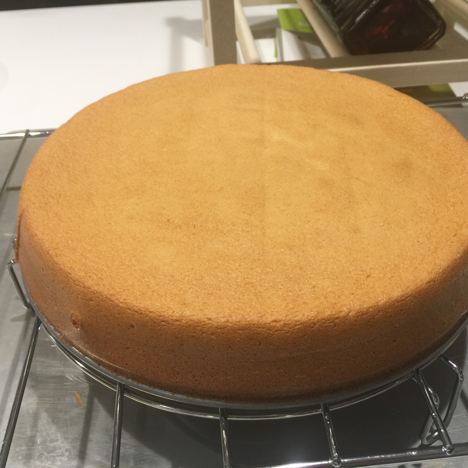 烤箱做蛋糕（戚风蛋糕的做法）