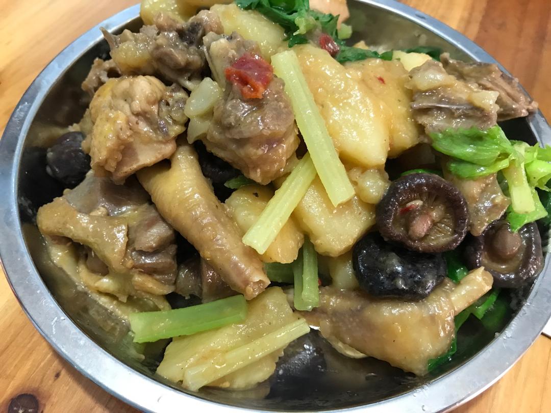 土豆烧鸡（非常下饭哦~）