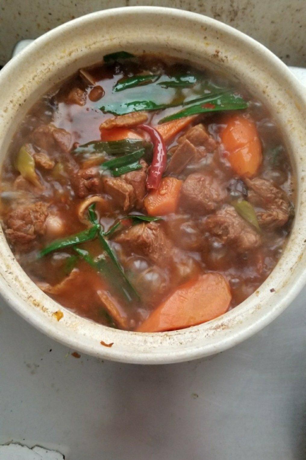 【红烧羊肉煲】