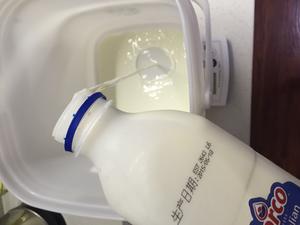 自制健康酸奶的做法 步骤3