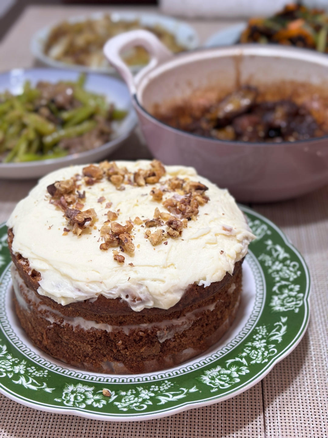 【经典胡萝卜蛋糕】 不需打发的简单快手蛋糕，胡萝卜的华丽变身 绝妙的消耗胡萝卜方法