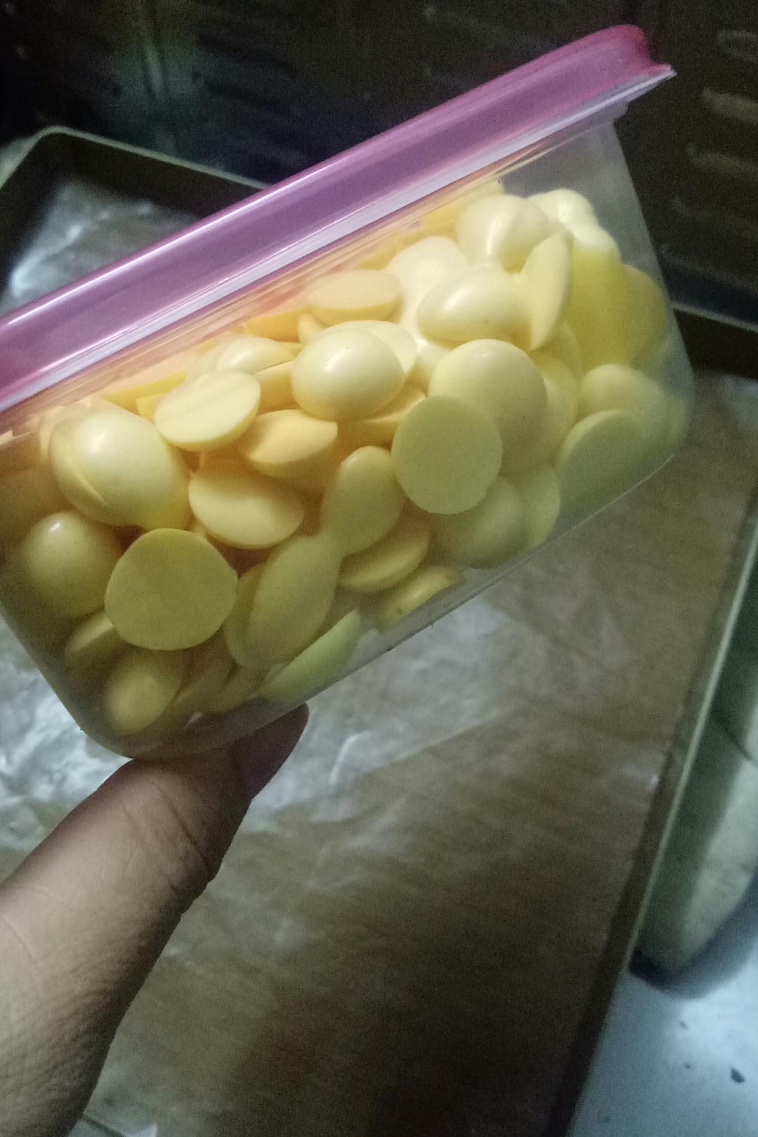 入口即化的无添加蛋黄溶豆