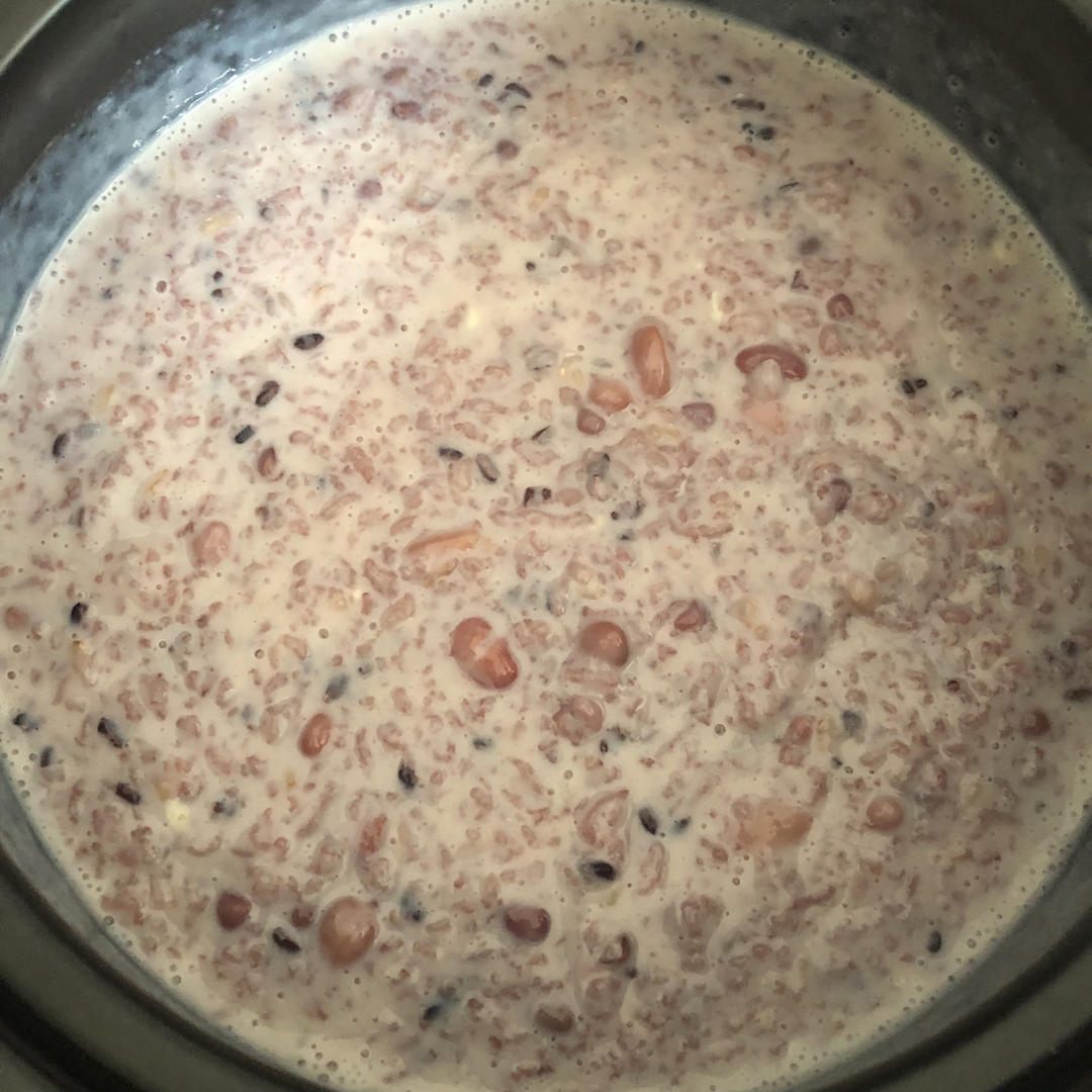 豆浆杂粮粥（别名：回归正轨粥）丨健康·三餐