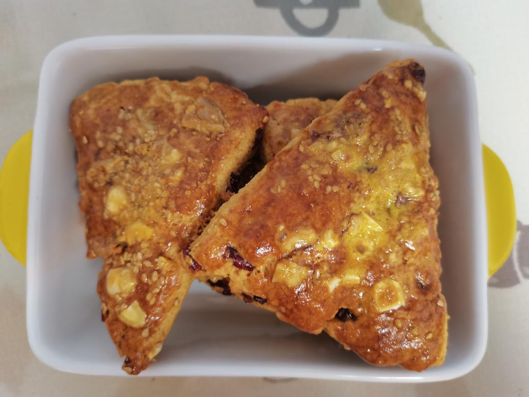 免揉面蔓越莓司康，任何面粉都能成功，15分钟搞定早餐