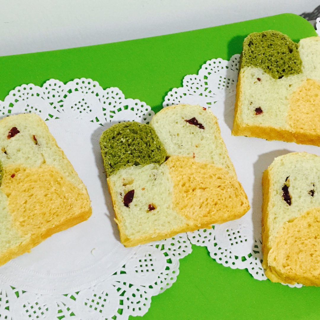 蔓越莓三色吐司