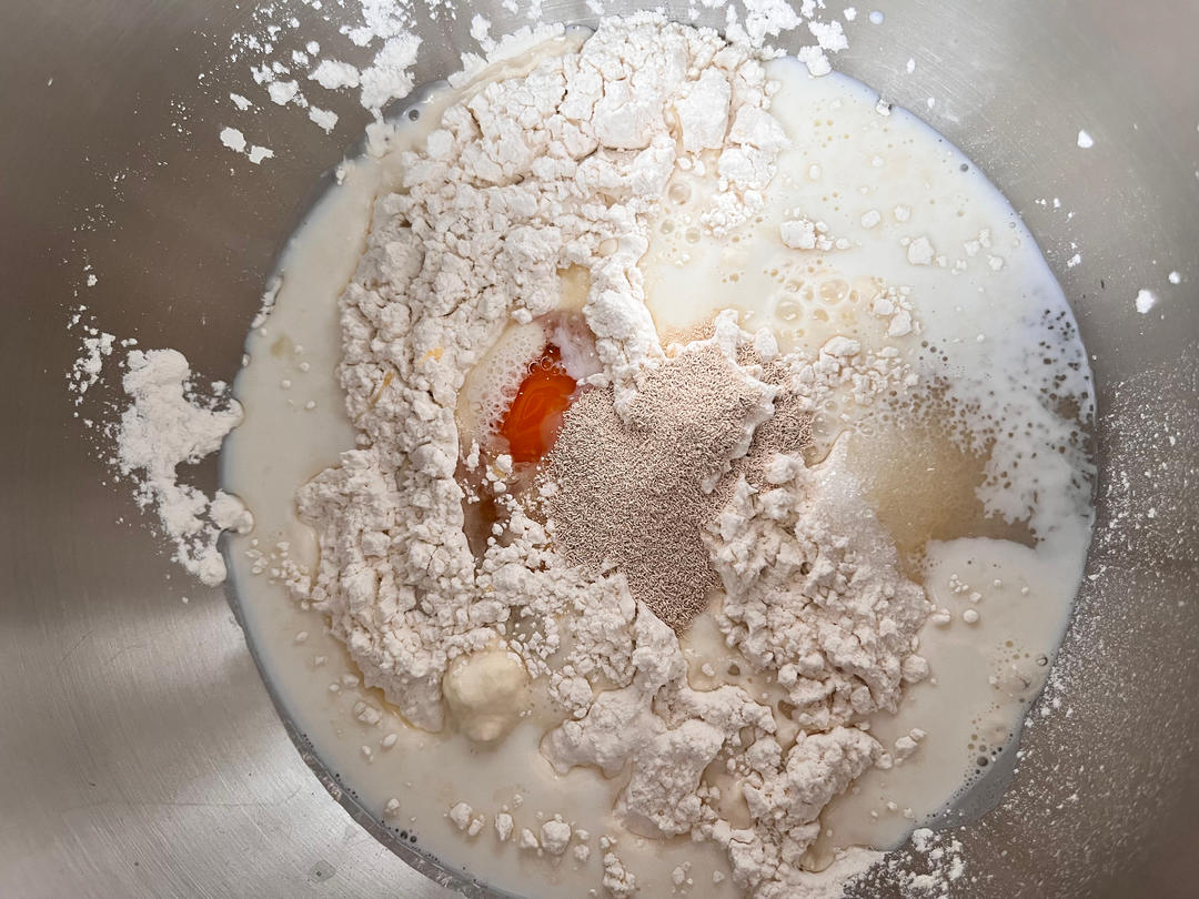 纯奶手撕吐司的做法 步骤1