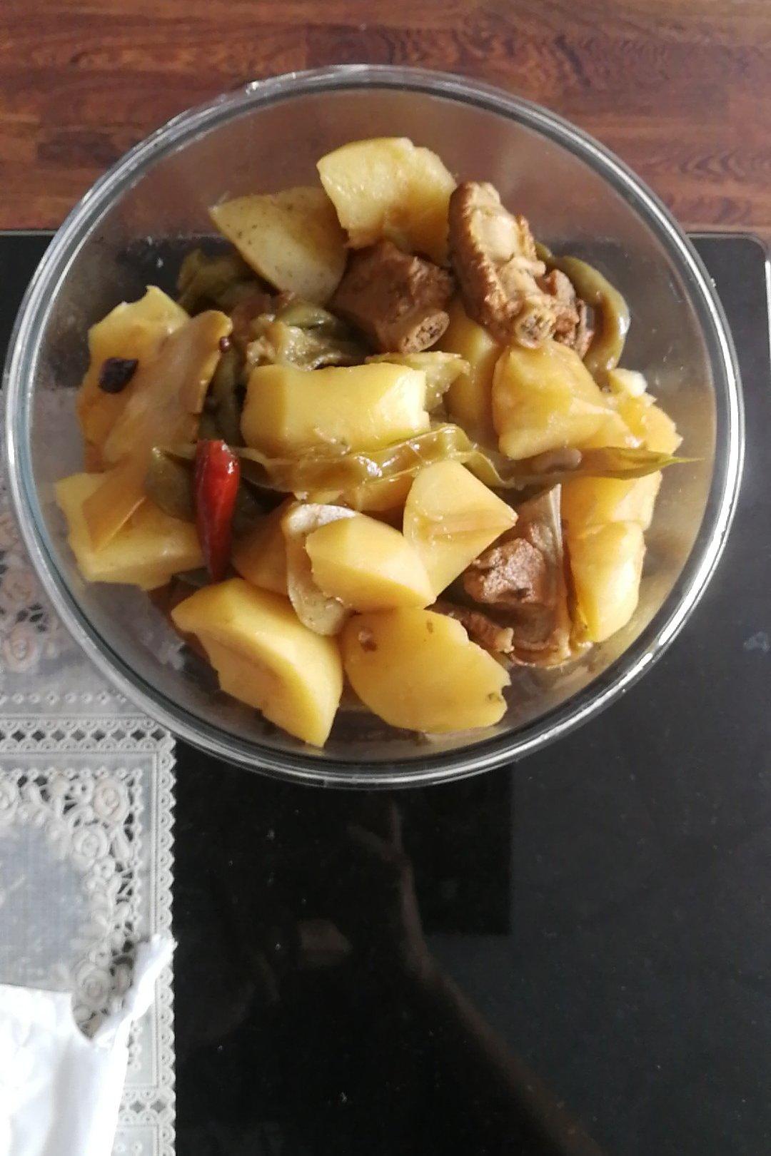 正宗排骨豆角土豆