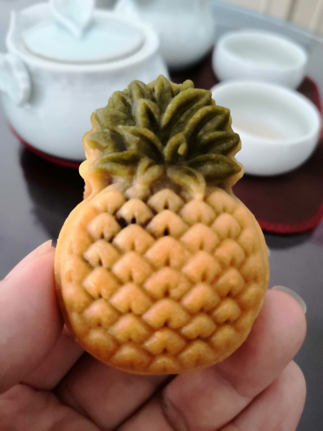 超萌菠萝小月饼