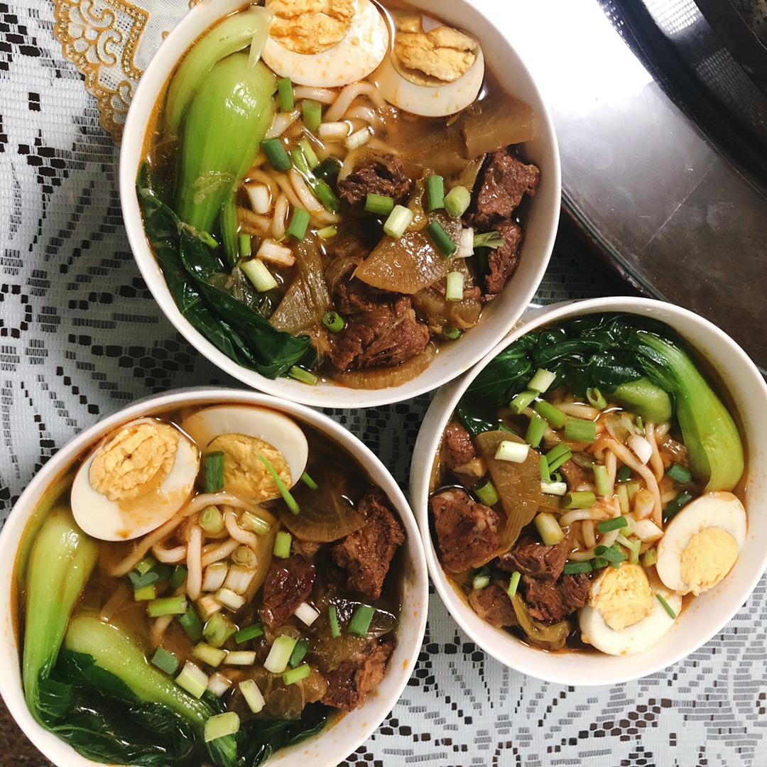 堂妈小厨——秘制牛肉面