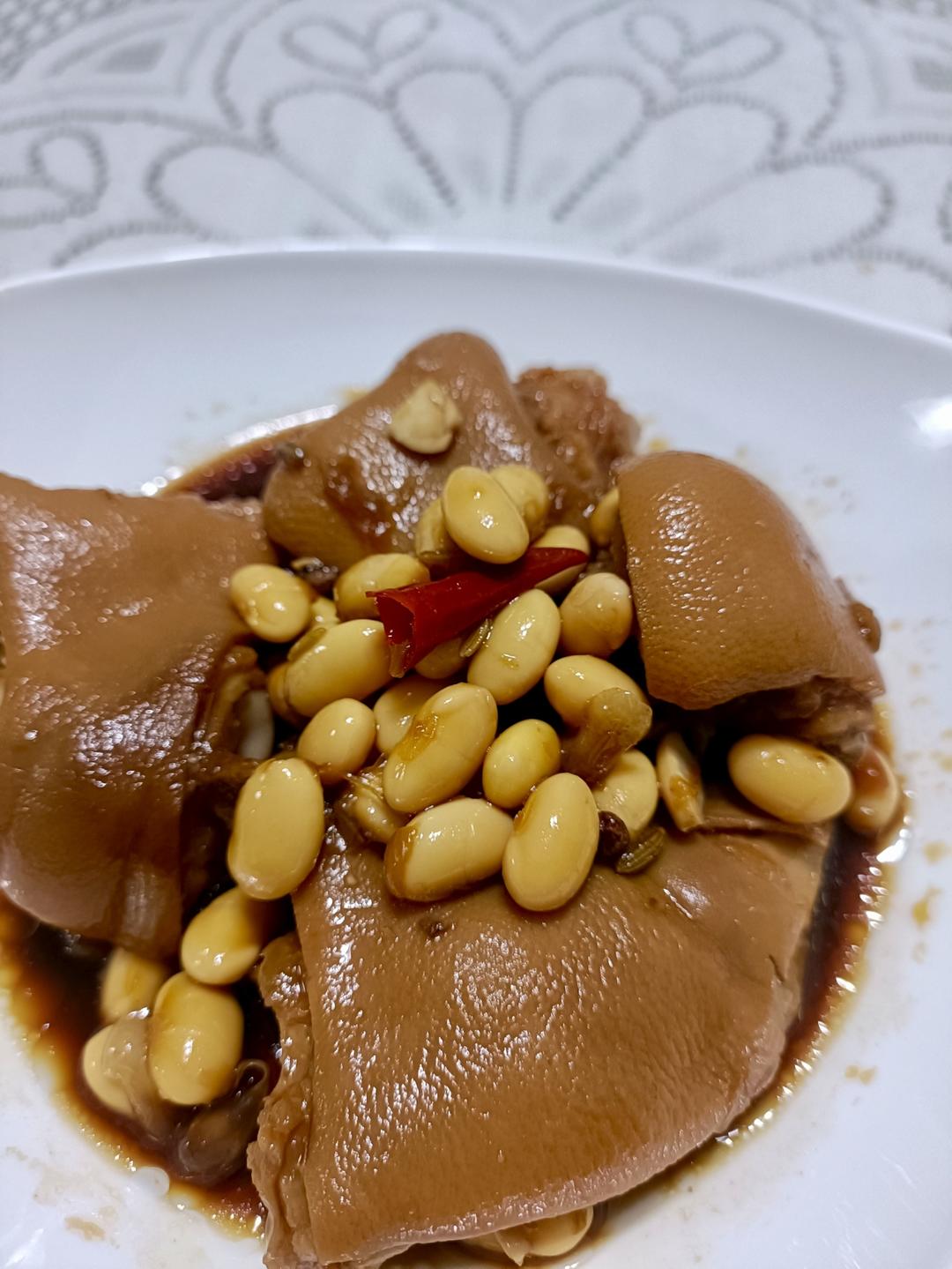 红烧黄豆猪蹄