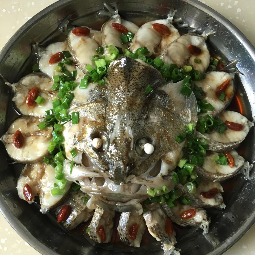 清蒸鲈鱼