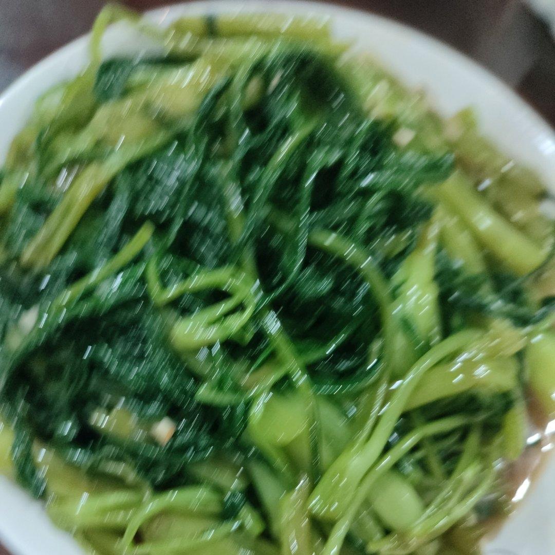 爆炒耗油空心菜
