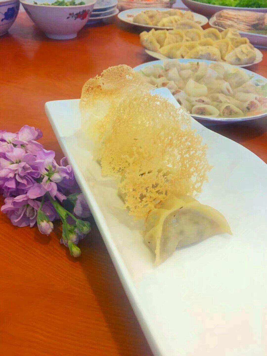 冰花蕾丝煎饺