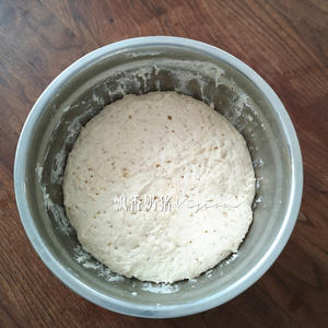 超软云朵面包，竟然用普通中粉也可以做好！的做法 步骤4