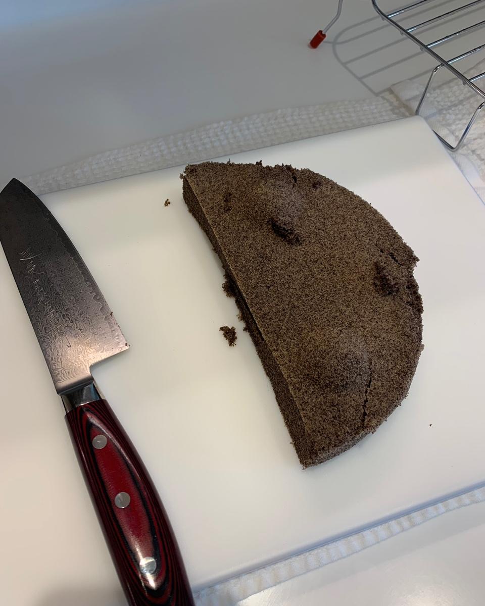 蒸黑米糕