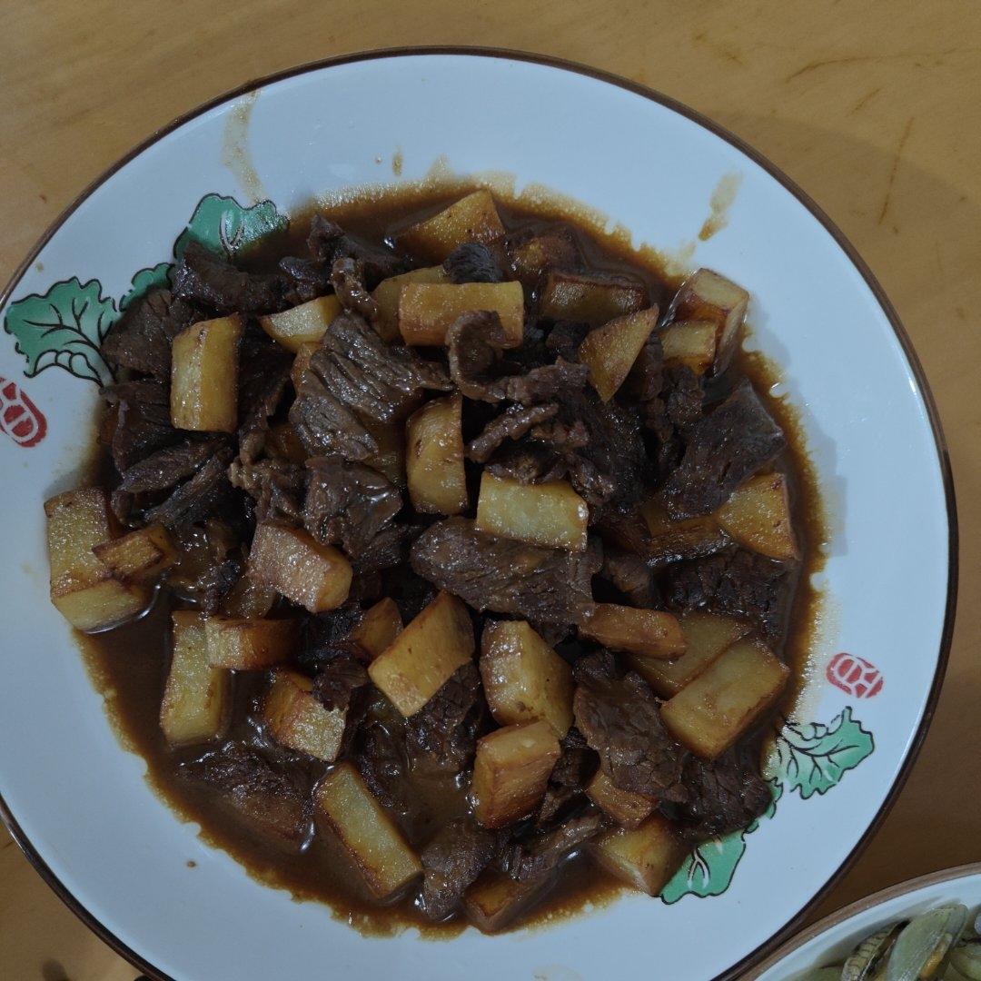 土豆牛肉这样做拌饭绝了🔥