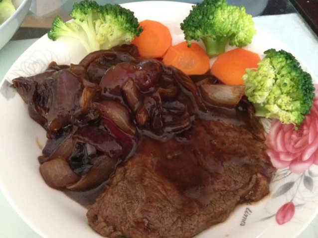 黑椒牛排