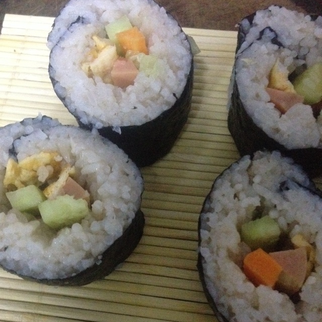 紫菜卷寿司