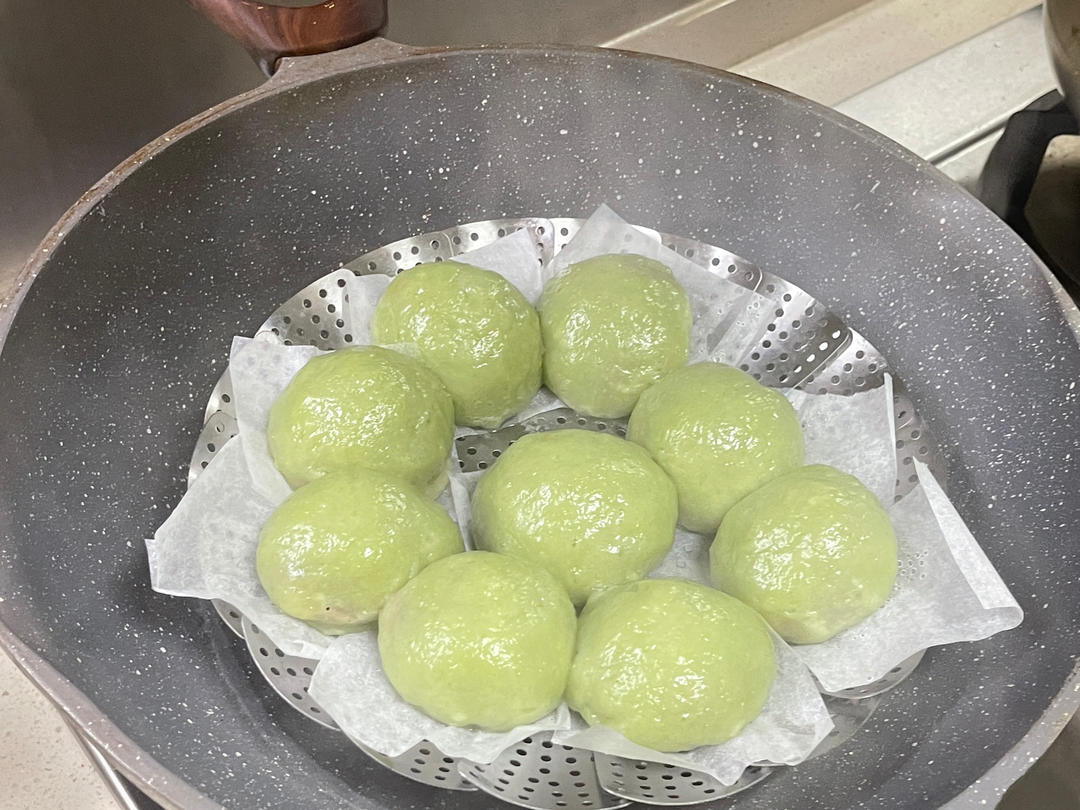 清明必吃的艾草青团