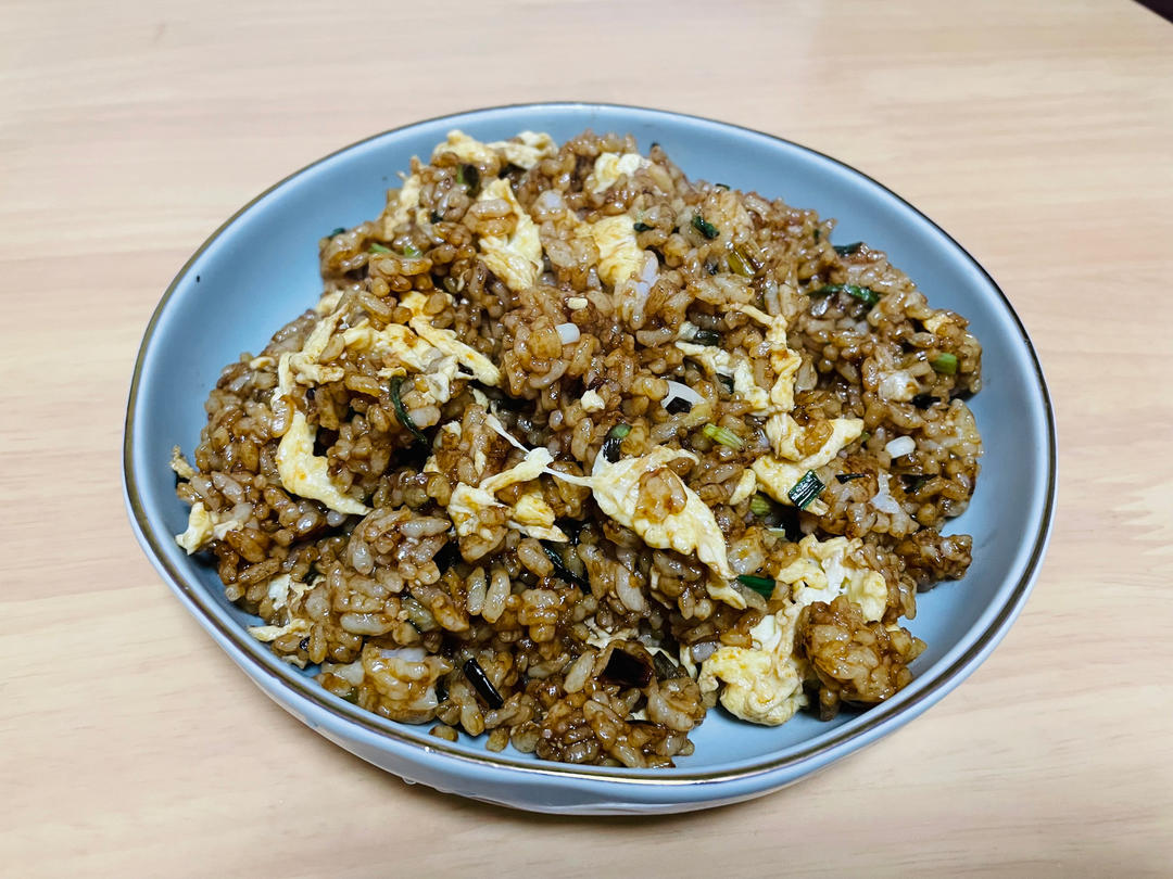 酱油炒饭(超级简单)