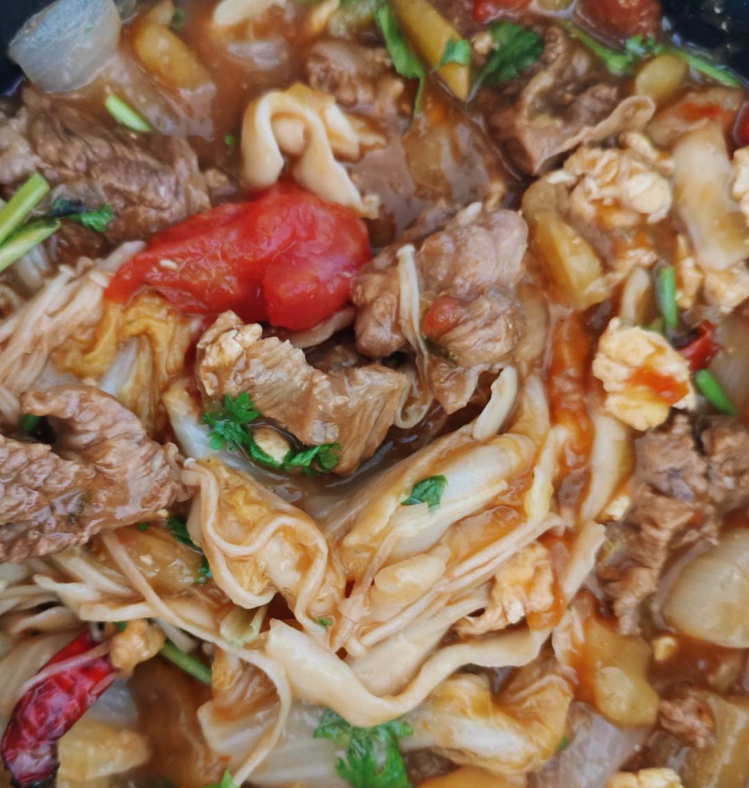 电饭煲就能做的番茄土豆牛肋条，拌饭真的太香了！！