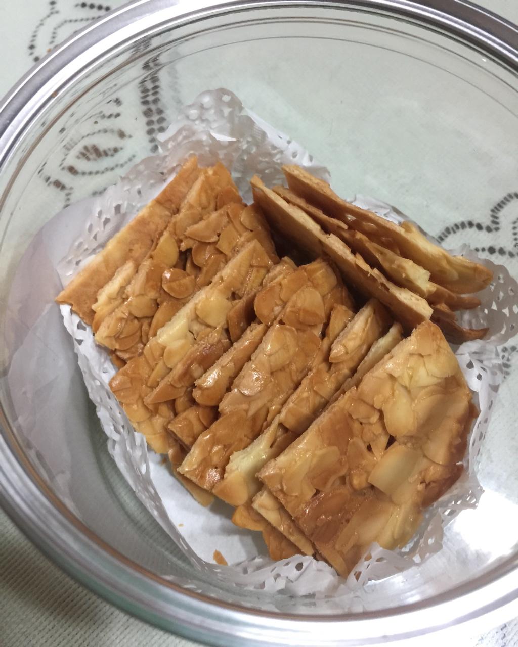 Pierre Herme的杏仁瓦片