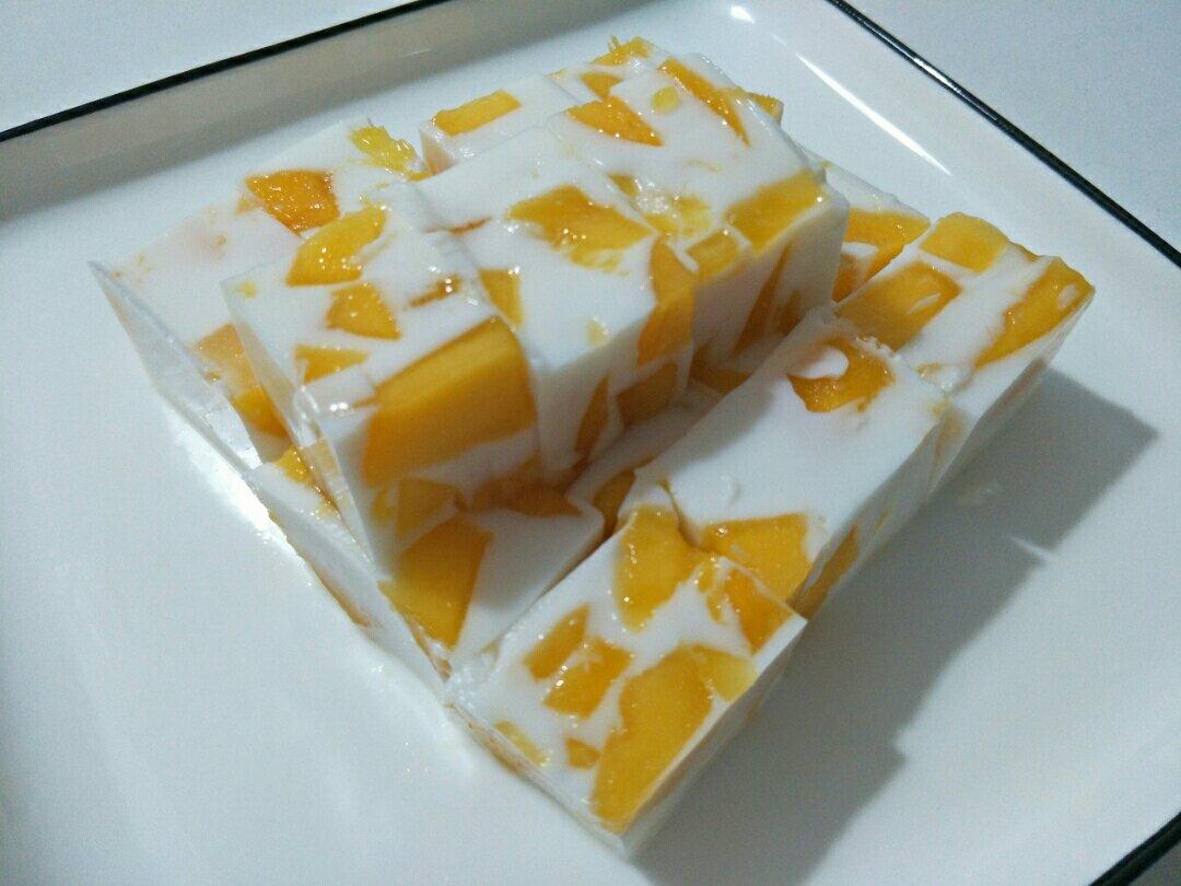 椰奶芒果冻