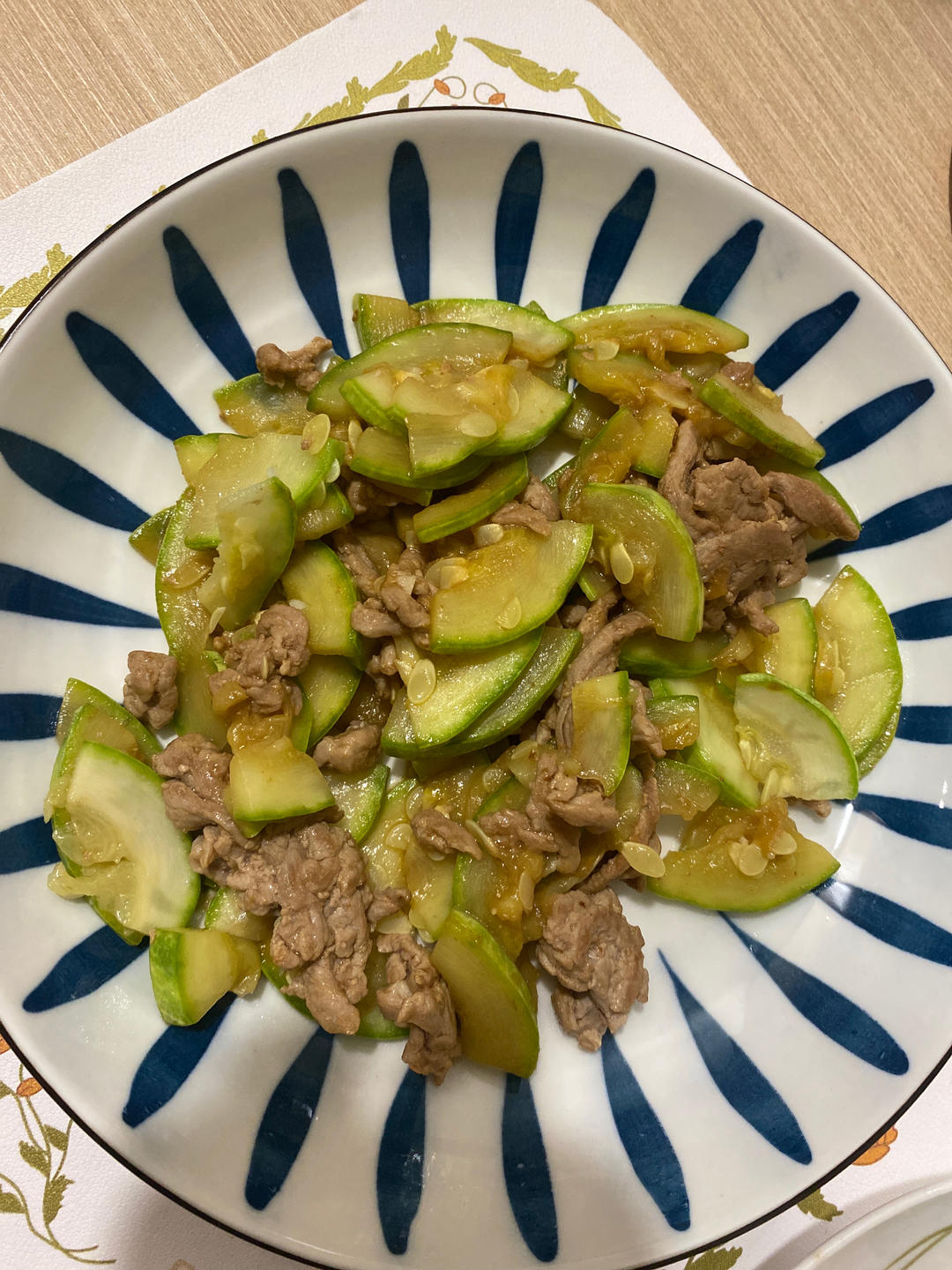 西葫芦炒肉片