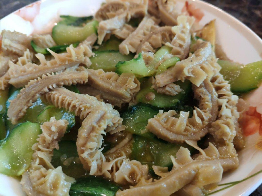 青椒炒牛肚丝