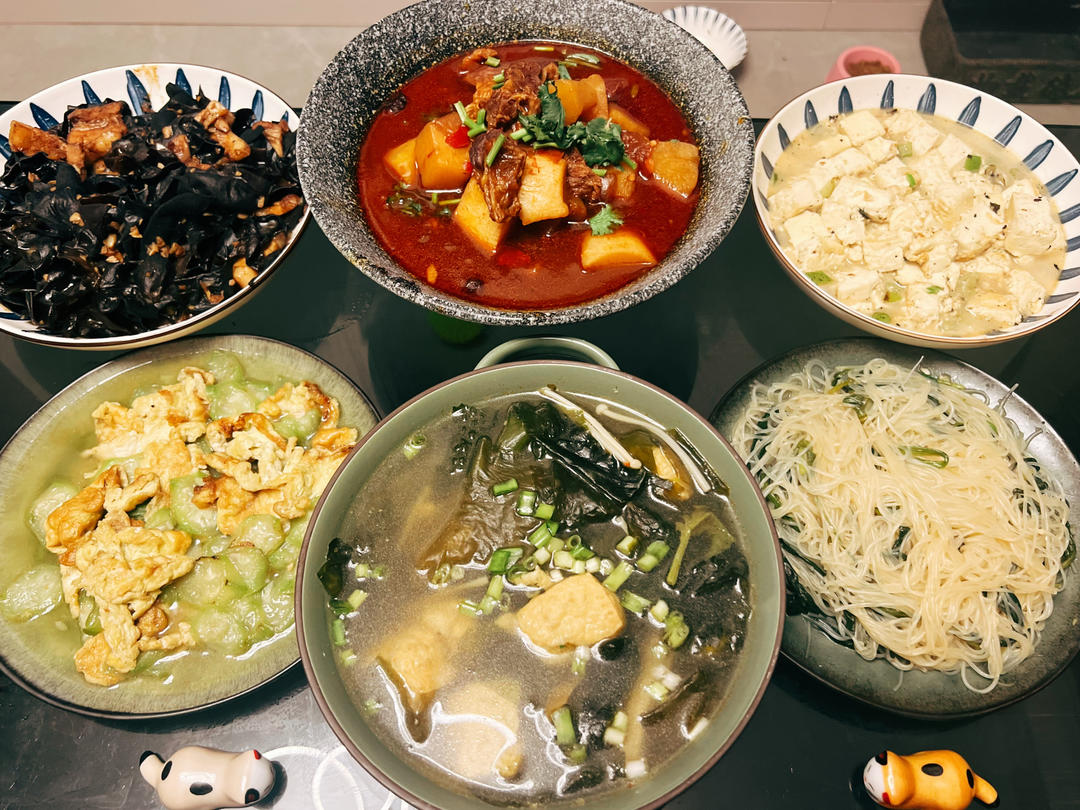 完胜刘一锅的 筋头巴脑炖土豆胡萝卜