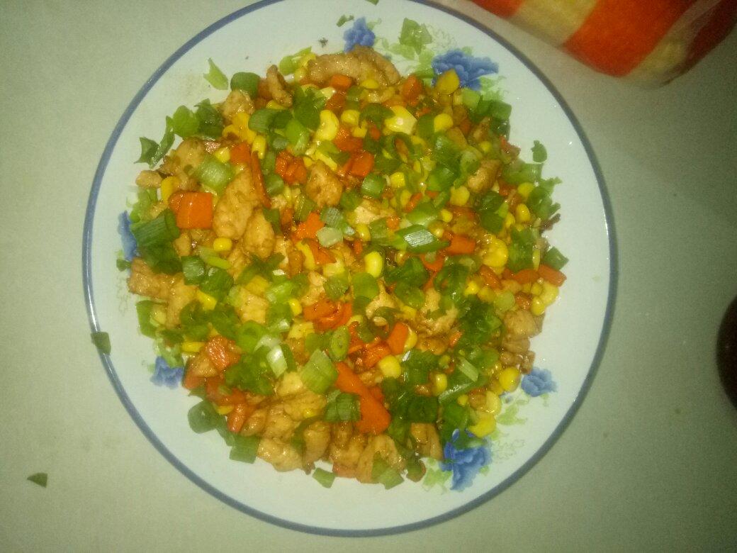 玉米胡萝卜炒肉沬