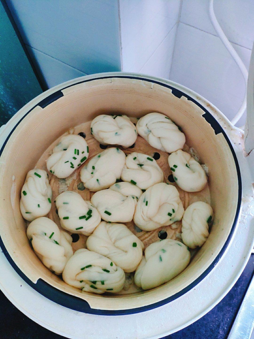 葱油花卷 Steamed Roll
