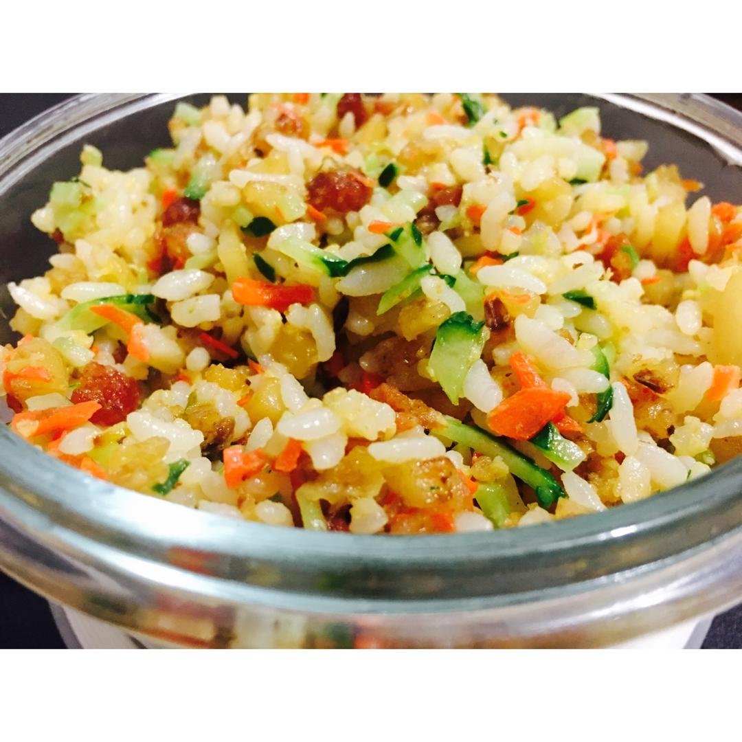 爆好吃的无敌腊肠炒饭