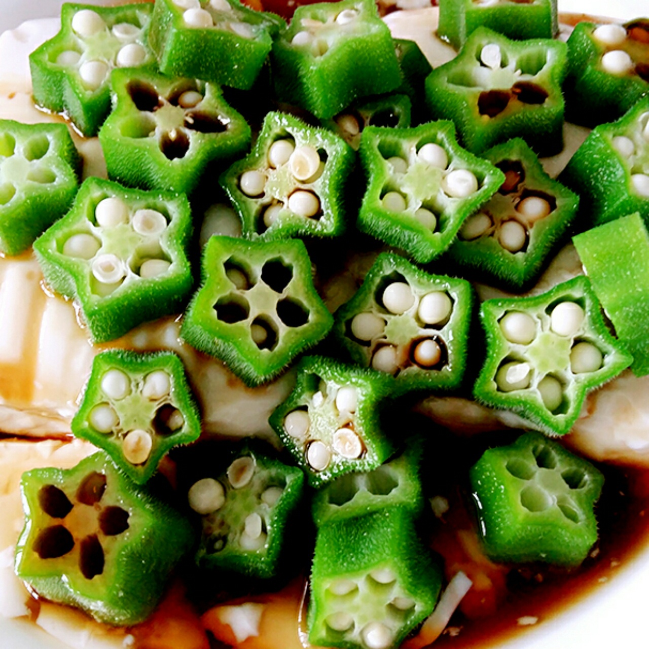 秋葵拌豆腐