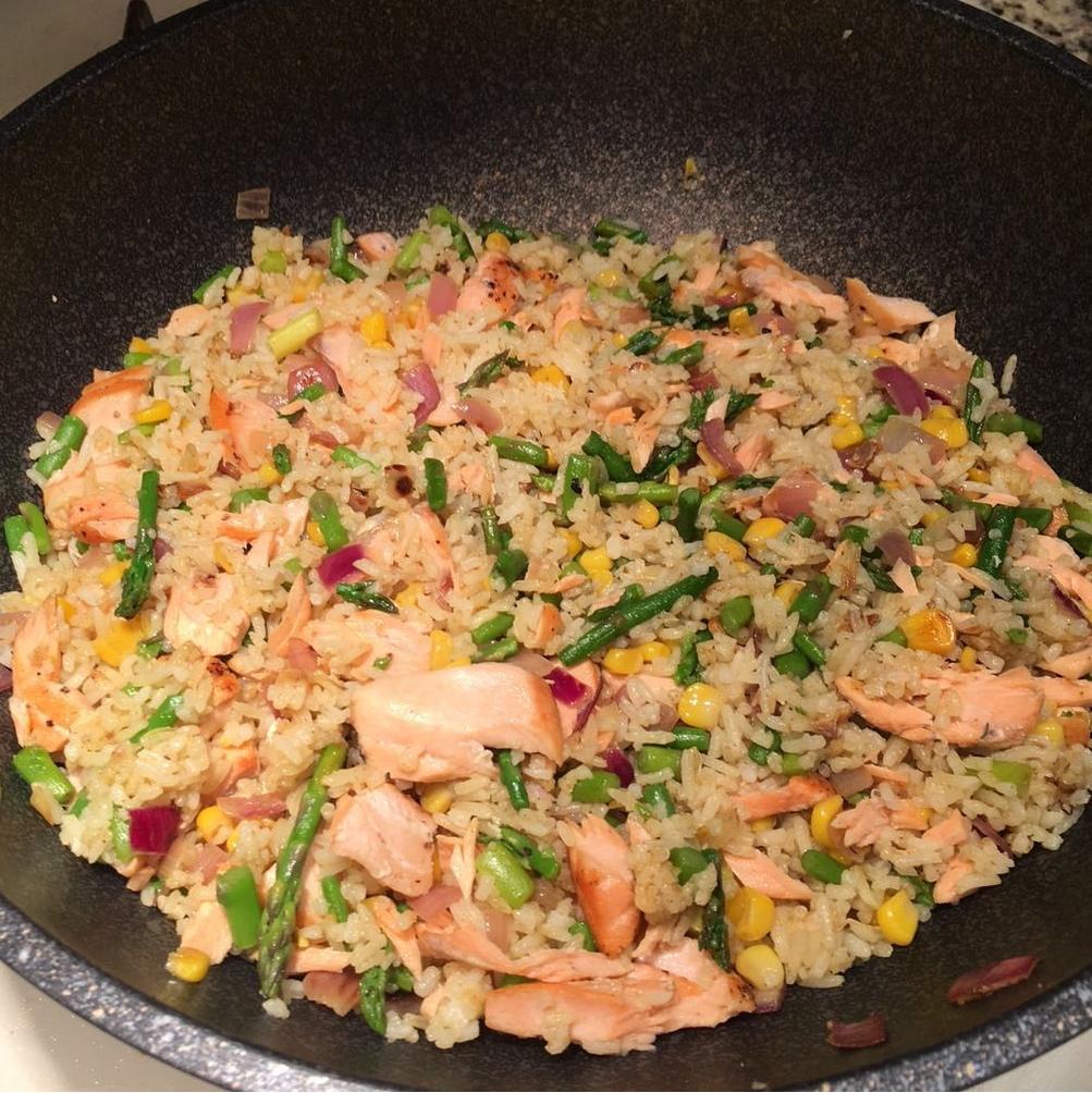 挪威三文鱼炒饭
