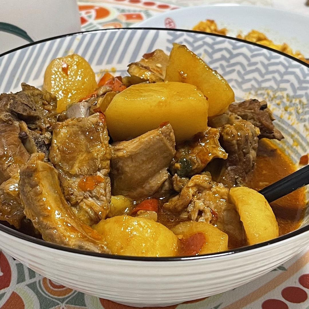 土豆炖排骨