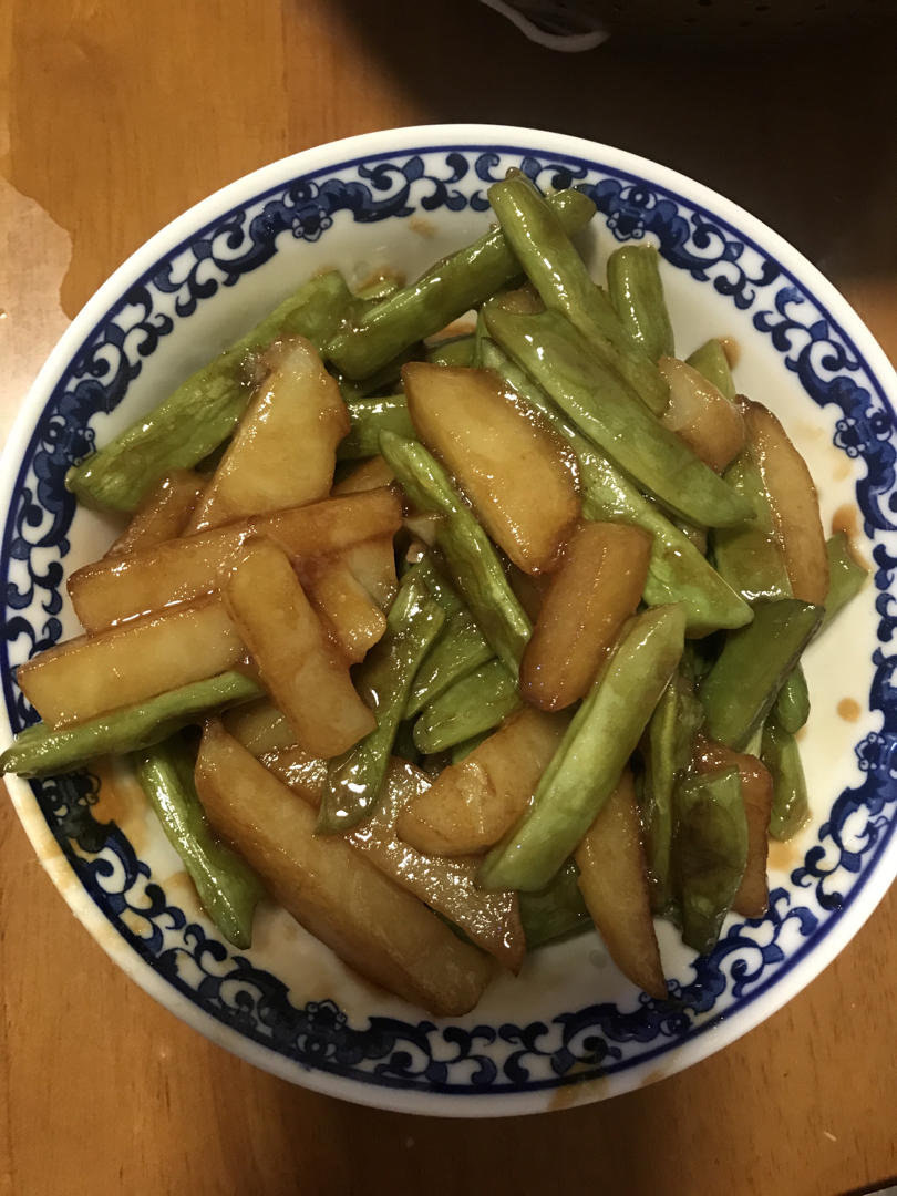 红烧豆角土豆条