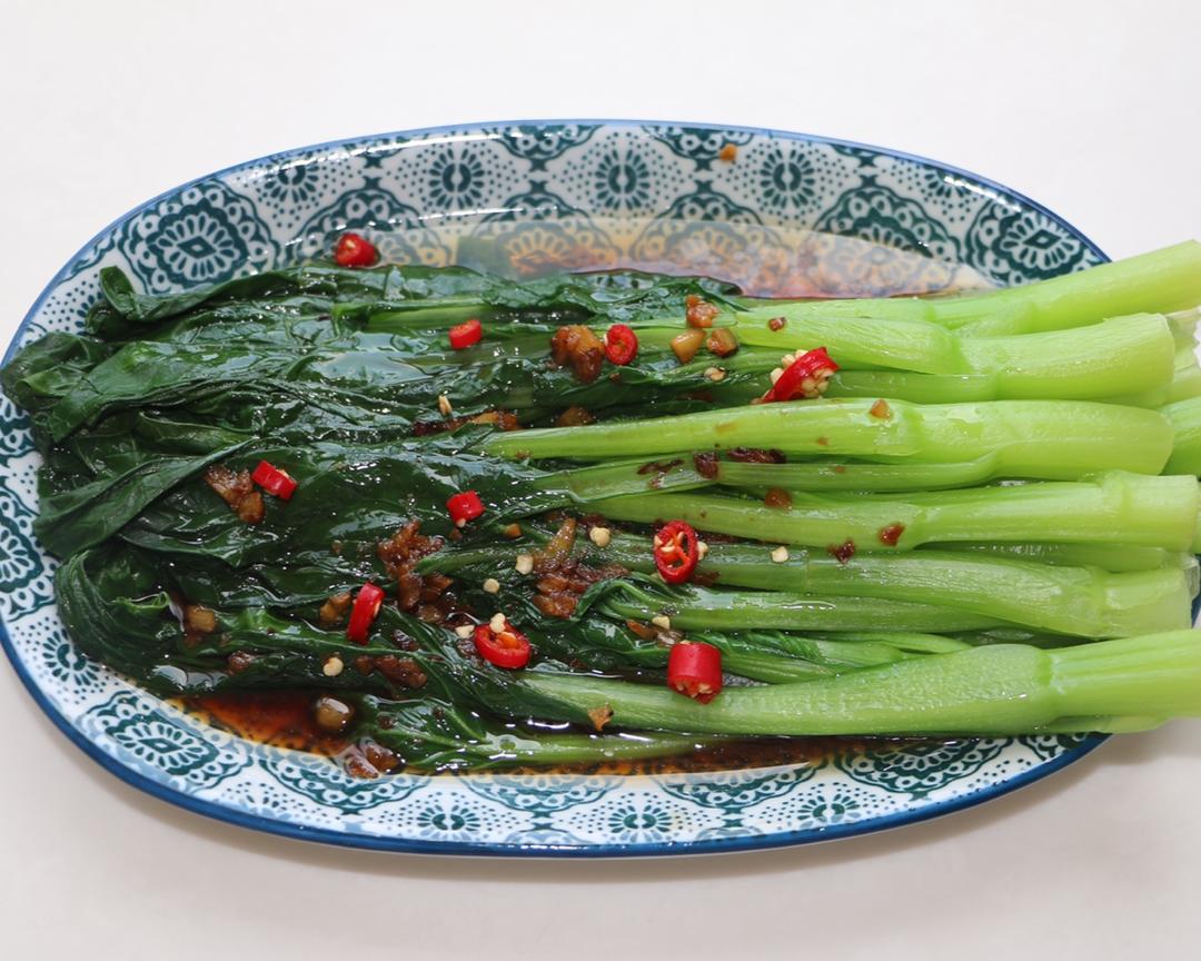清爽减脂餐🥬白灼菜心的做法
