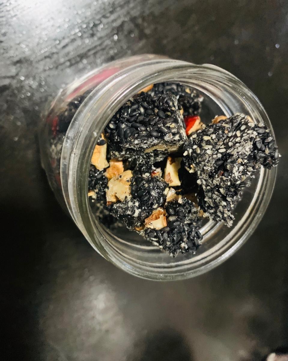 黑芝麻糖