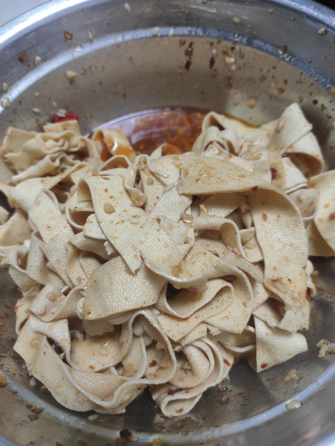 ‼️比辣条还好吃百倍〰️香辣豆皮✅零厨艺