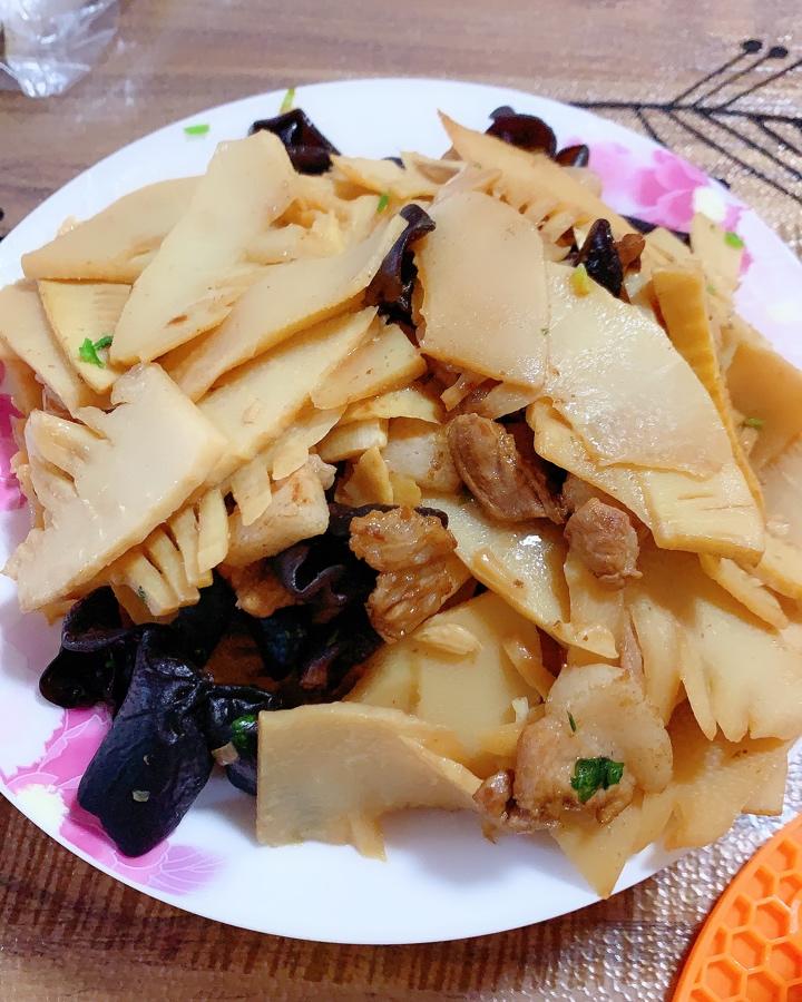 冬笋炒五花肉
