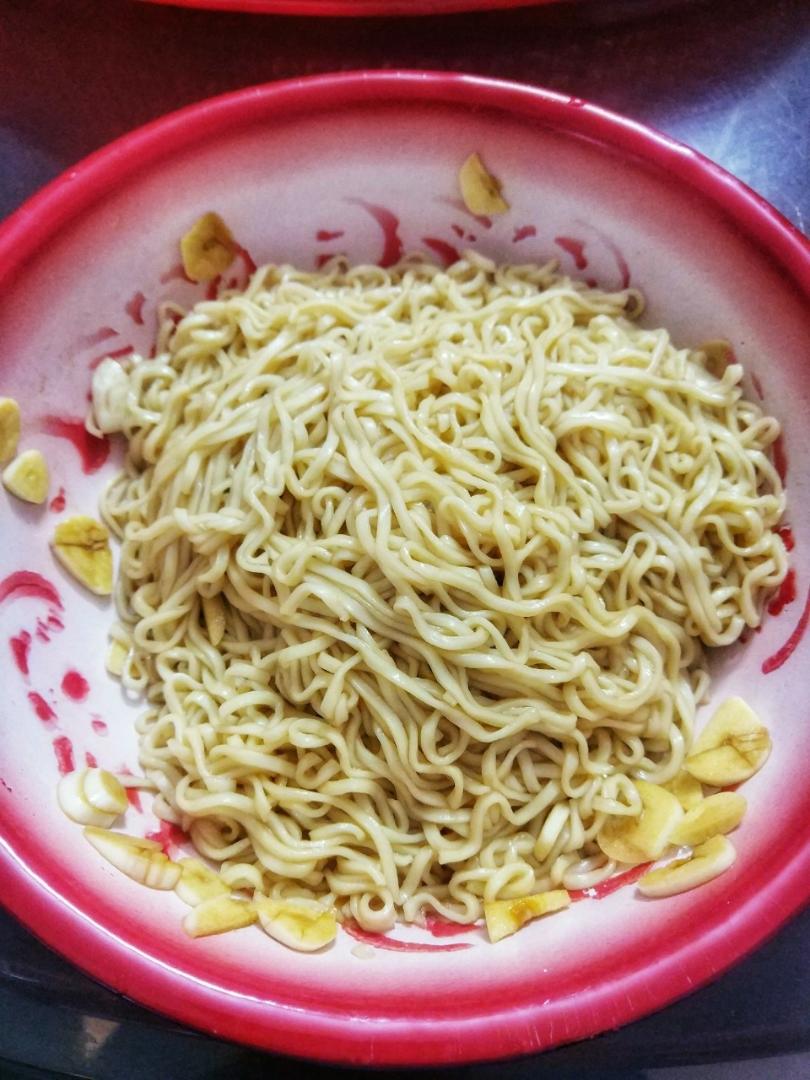 蒜面条