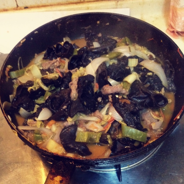 新疆过油肉拌面