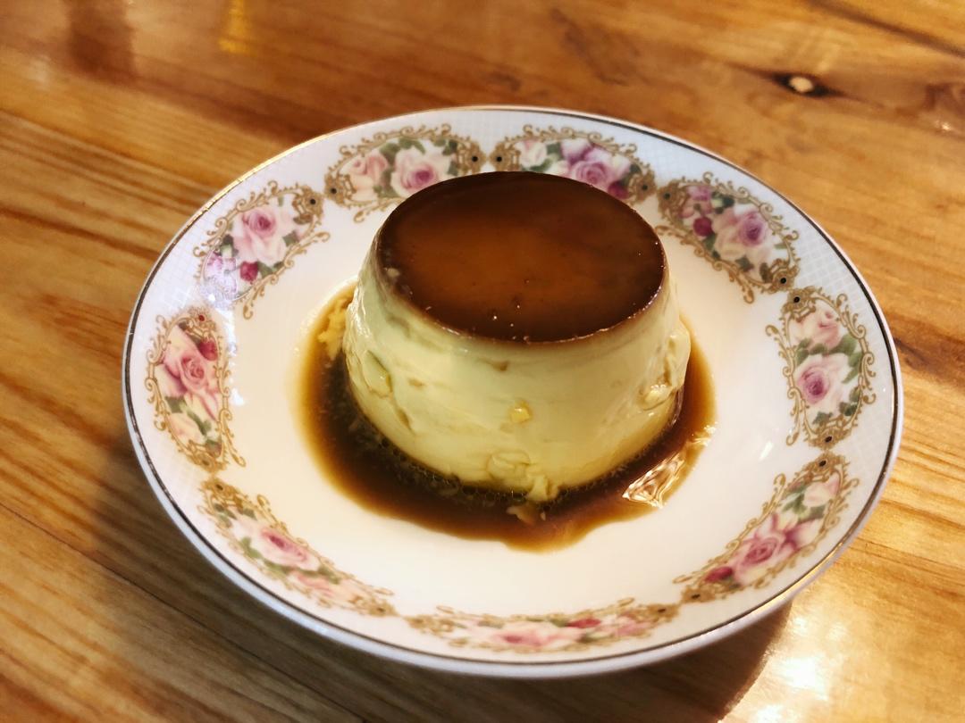 材料简单易上手的焦糖布丁，滑爽，细腻！